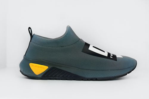 Sneakersy męskie 11