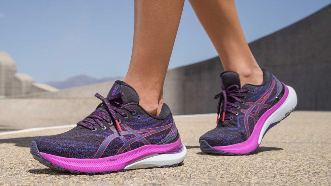 Buty sportowe damskie
